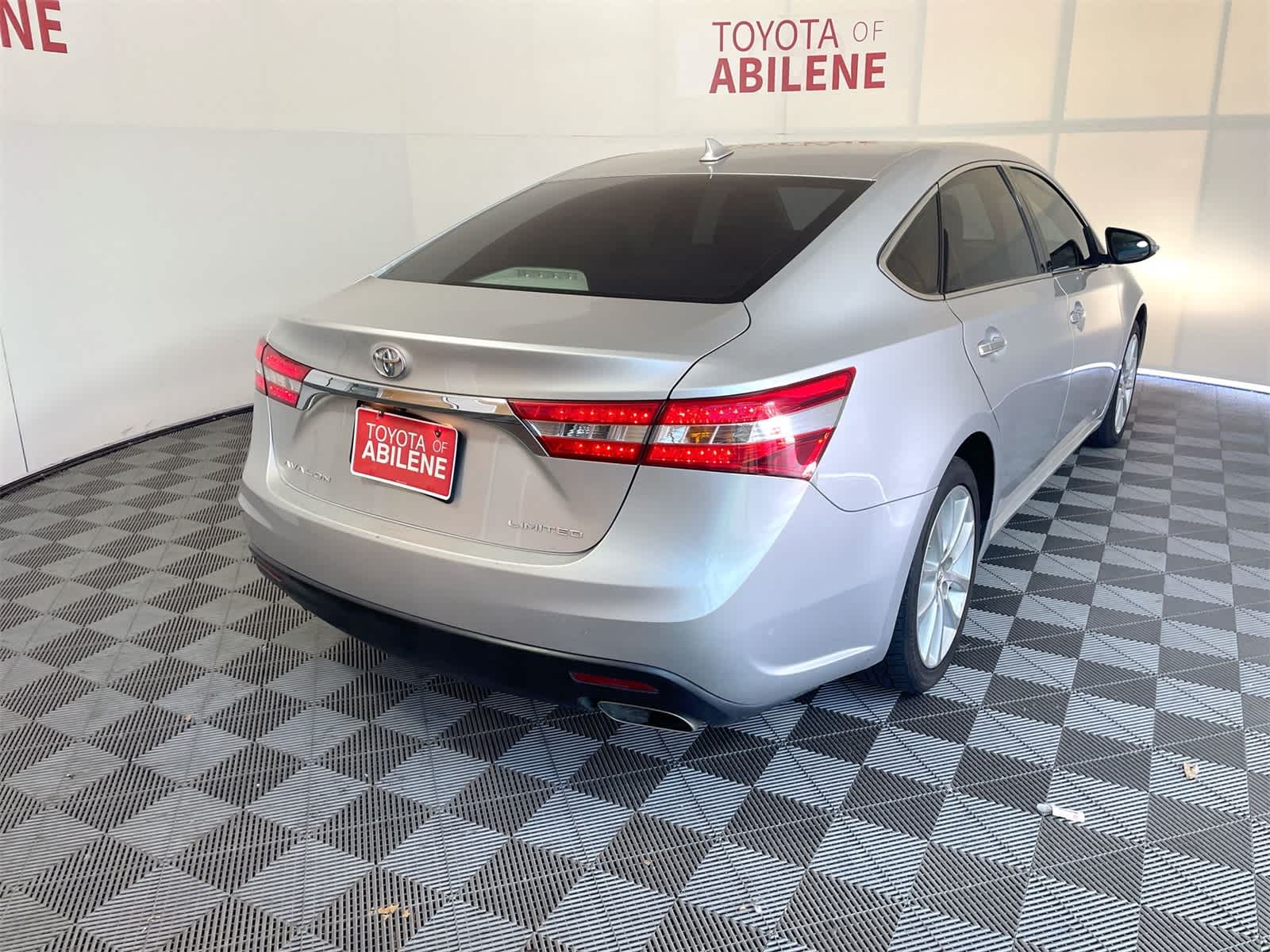 Thumbnail: 2013 Toyota Avalon - 7