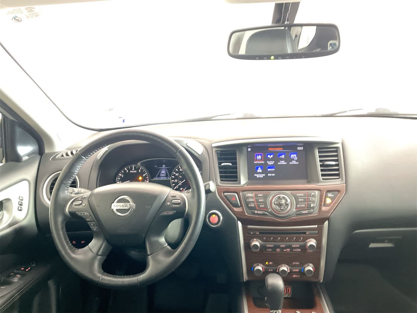 Thumbnail: 2018 Nissan Pathfinder - 17