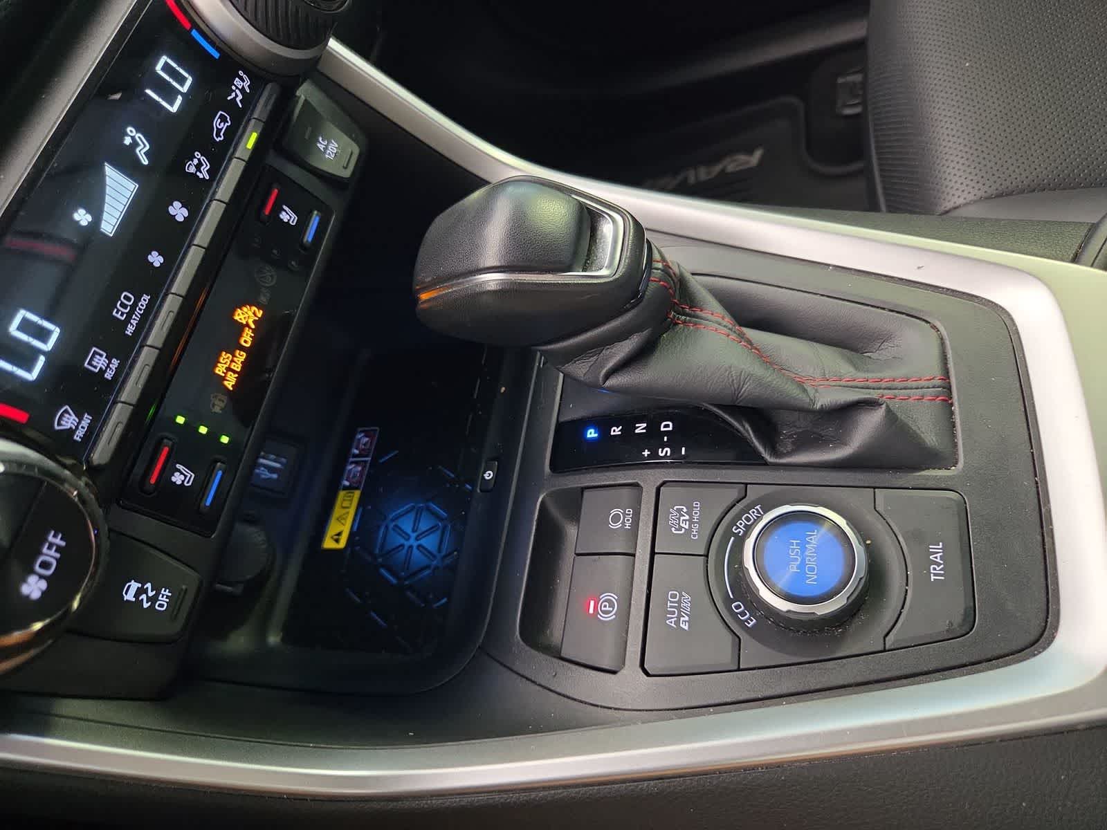 Thumbnail: 2024 Toyota RAV4 - 22