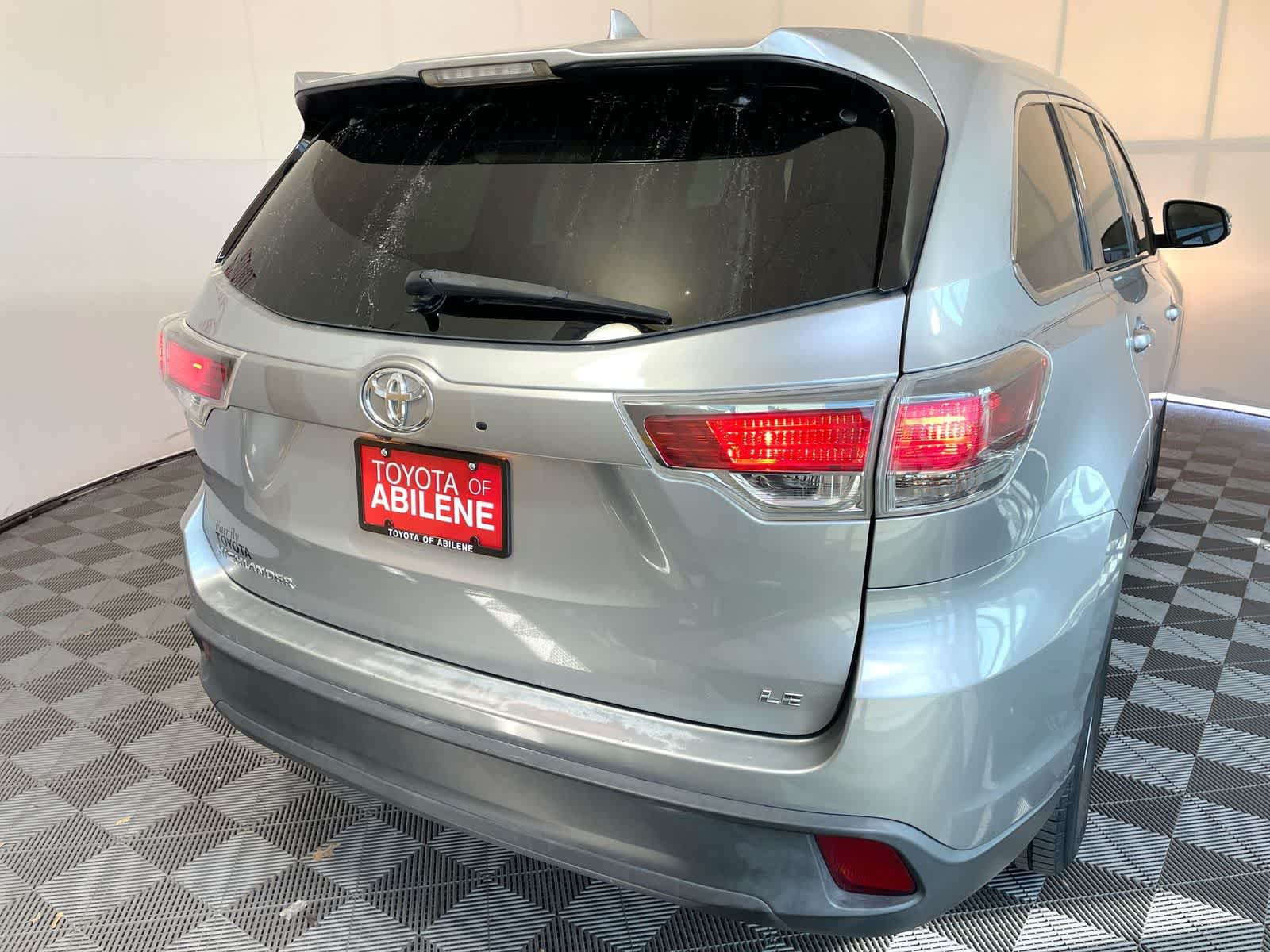 Thumbnail: 2016 Toyota Highlander - 7