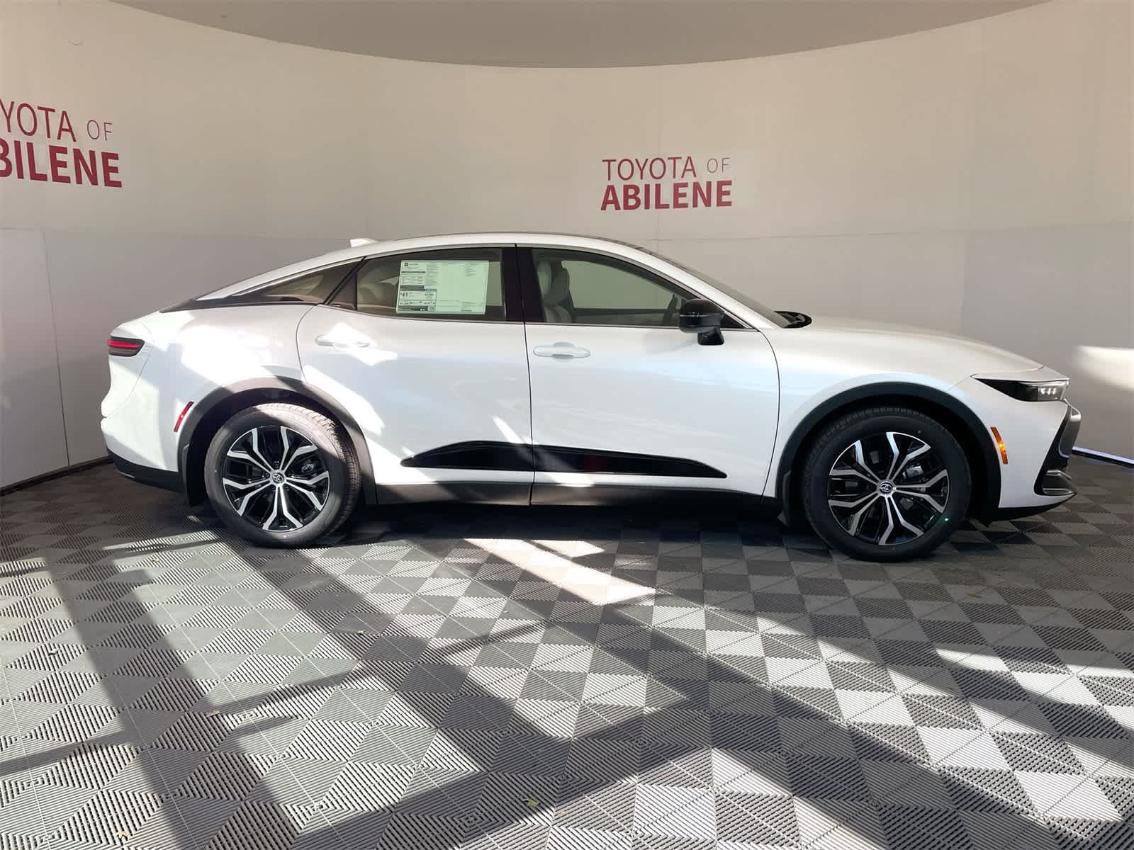 Thumbnail: 2026 Toyota Crown - 8