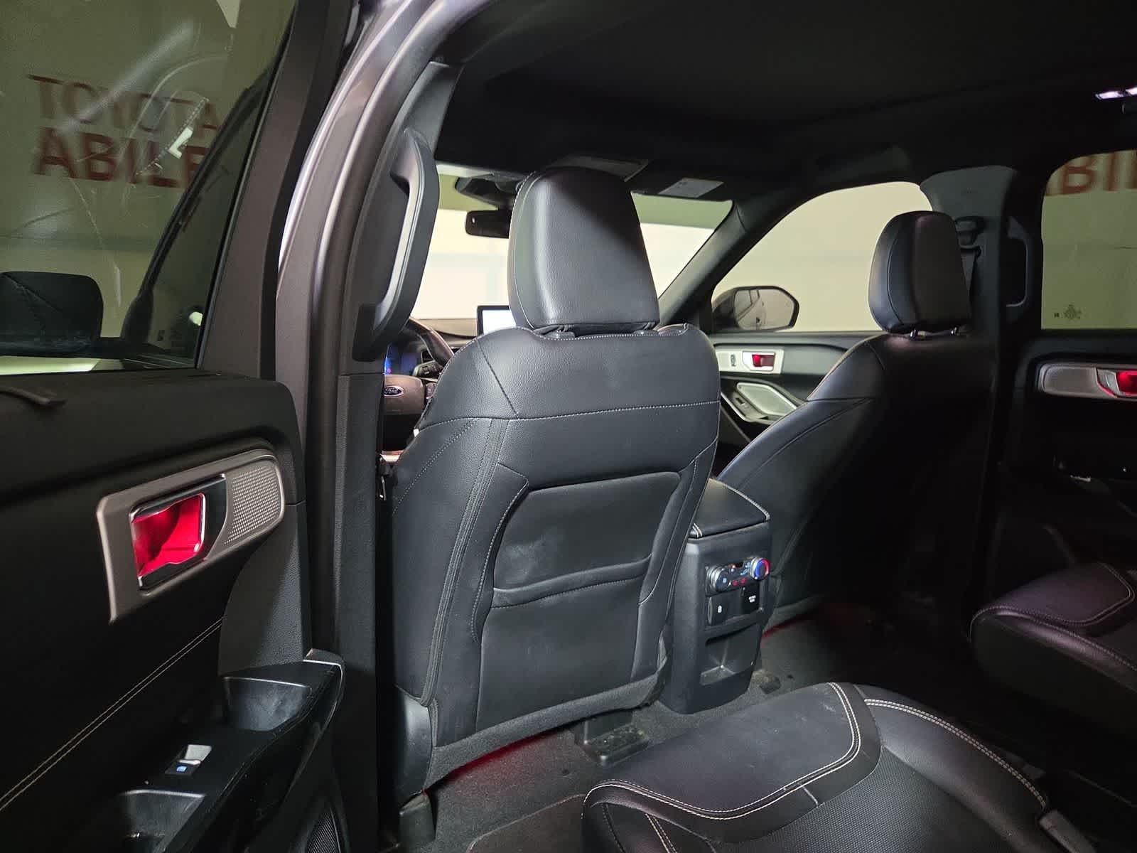 Thumbnail: 2021 Ford Explorer - 12