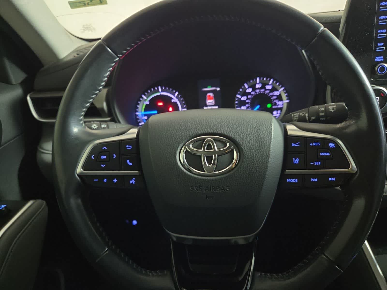 Thumbnail: 2021 Toyota Highlander - 18