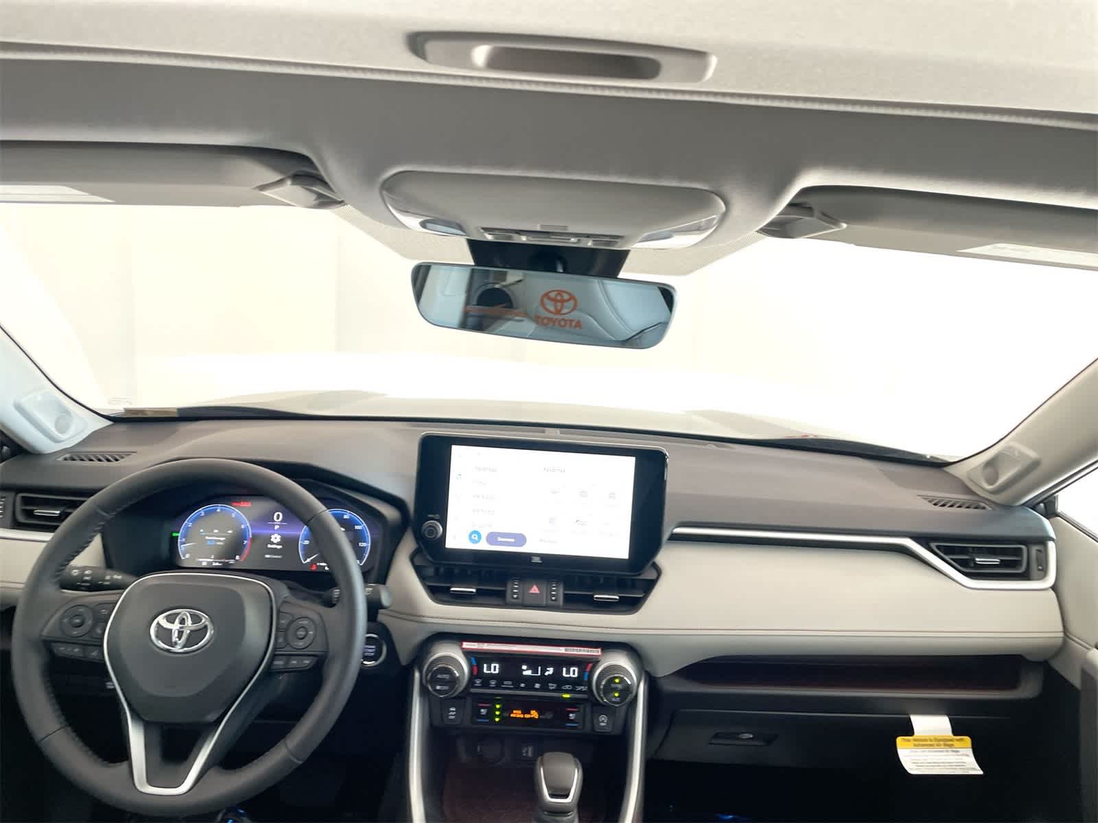 Thumbnail: 2025 Toyota RAV4 - 17