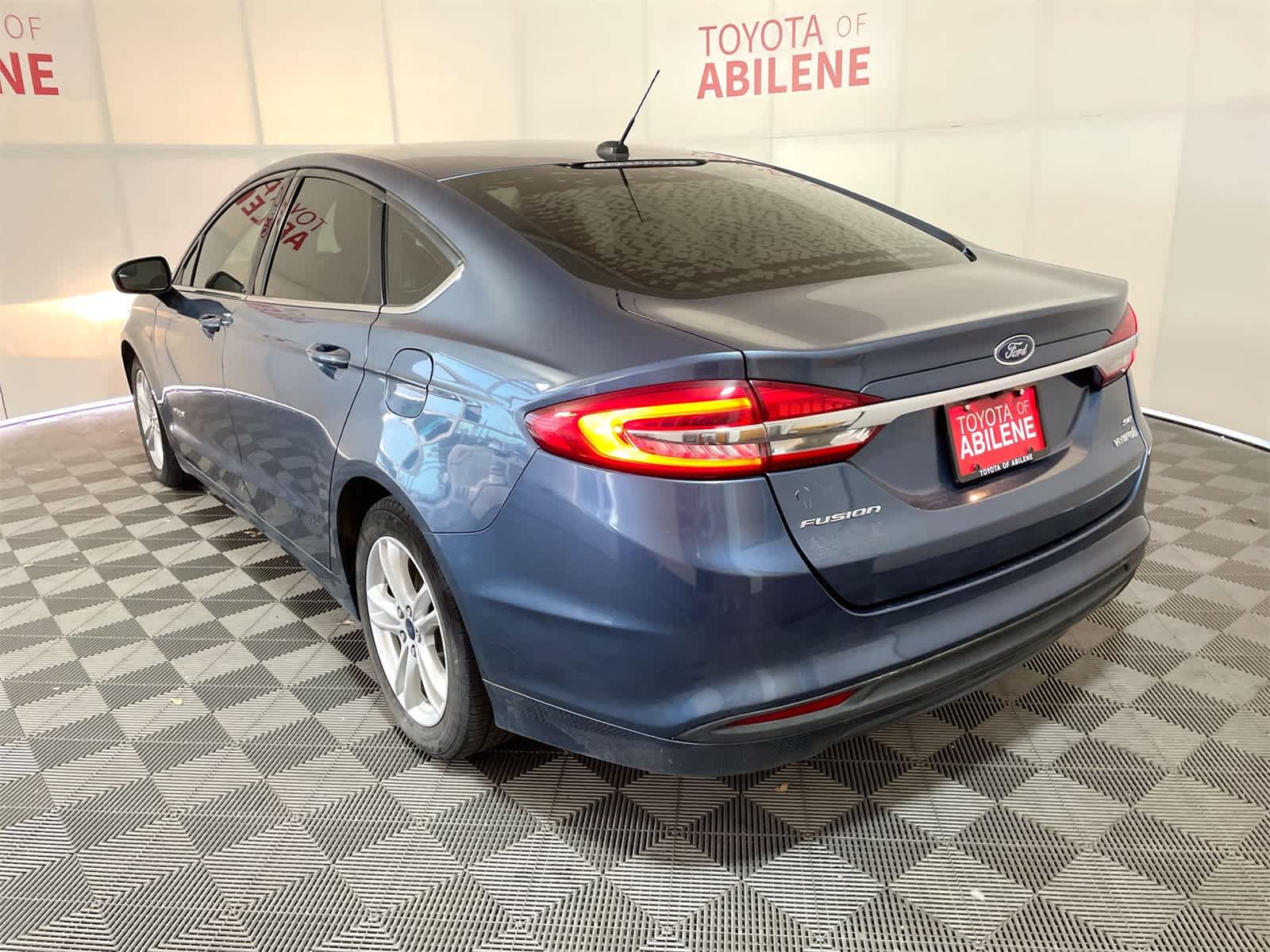 Thumbnail: 2018 Ford Fusion - 2