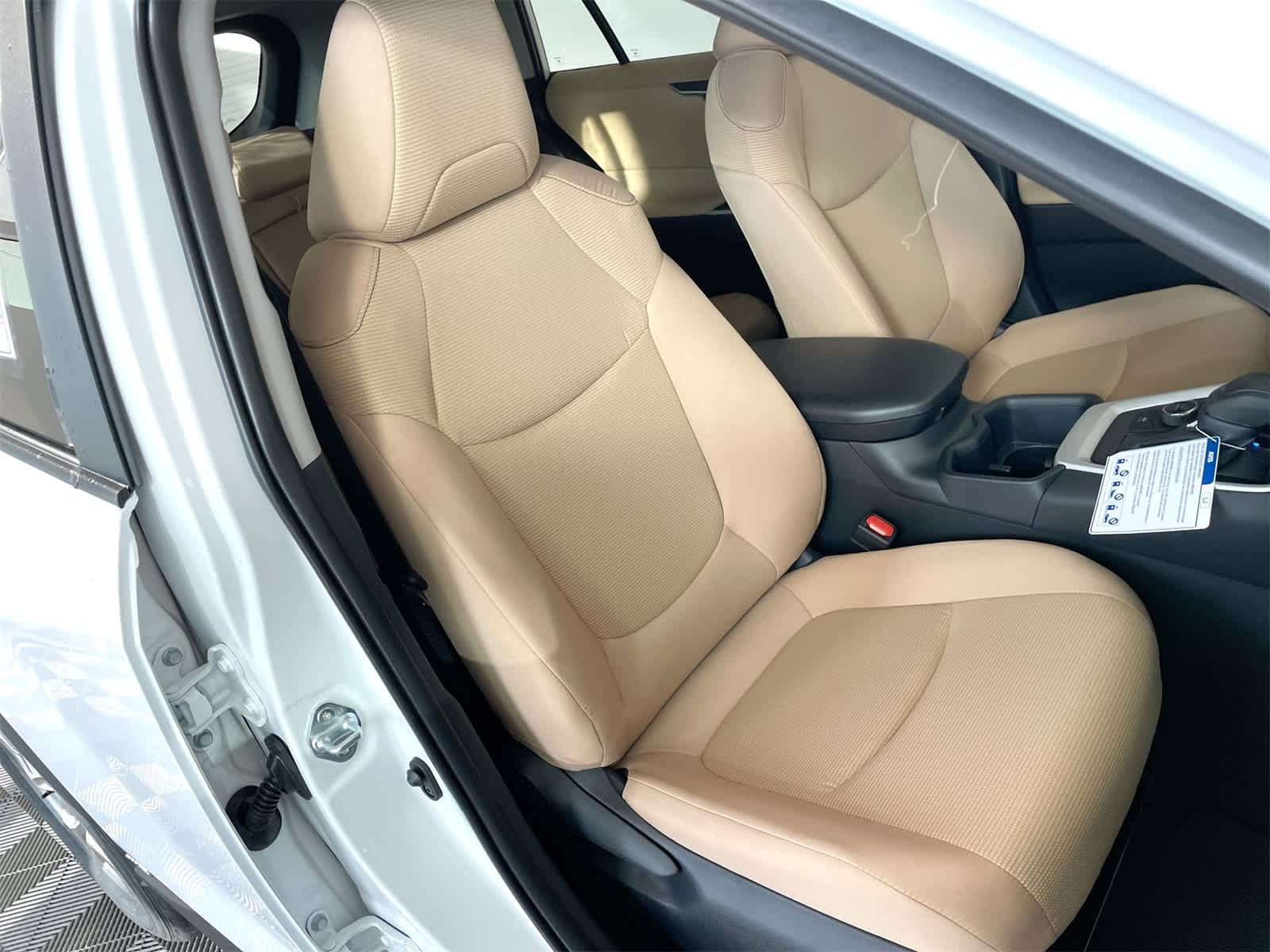 Thumbnail: 2025 Toyota RAV4 - 13