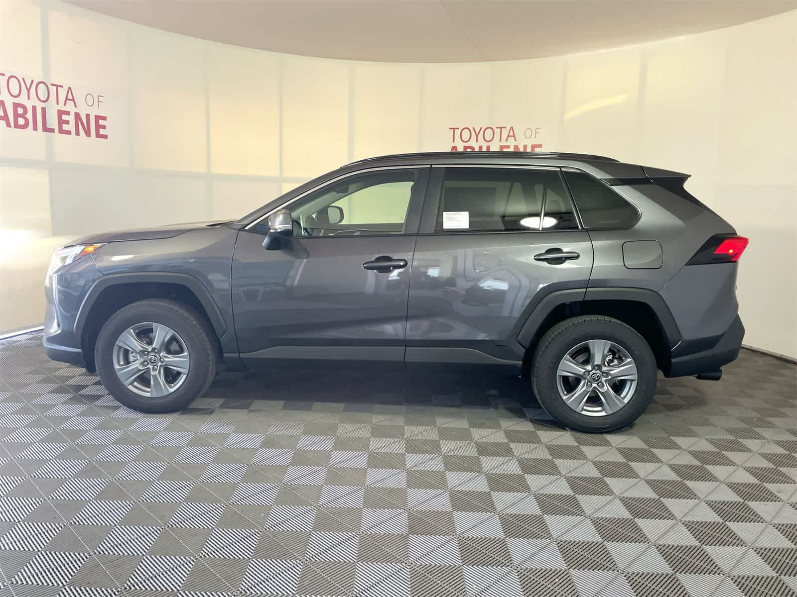 Thumbnail: 2025 Toyota RAV4 - 2