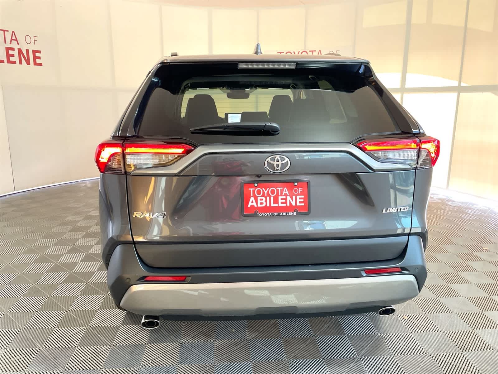 Thumbnail: 2025 Toyota RAV4 - 4