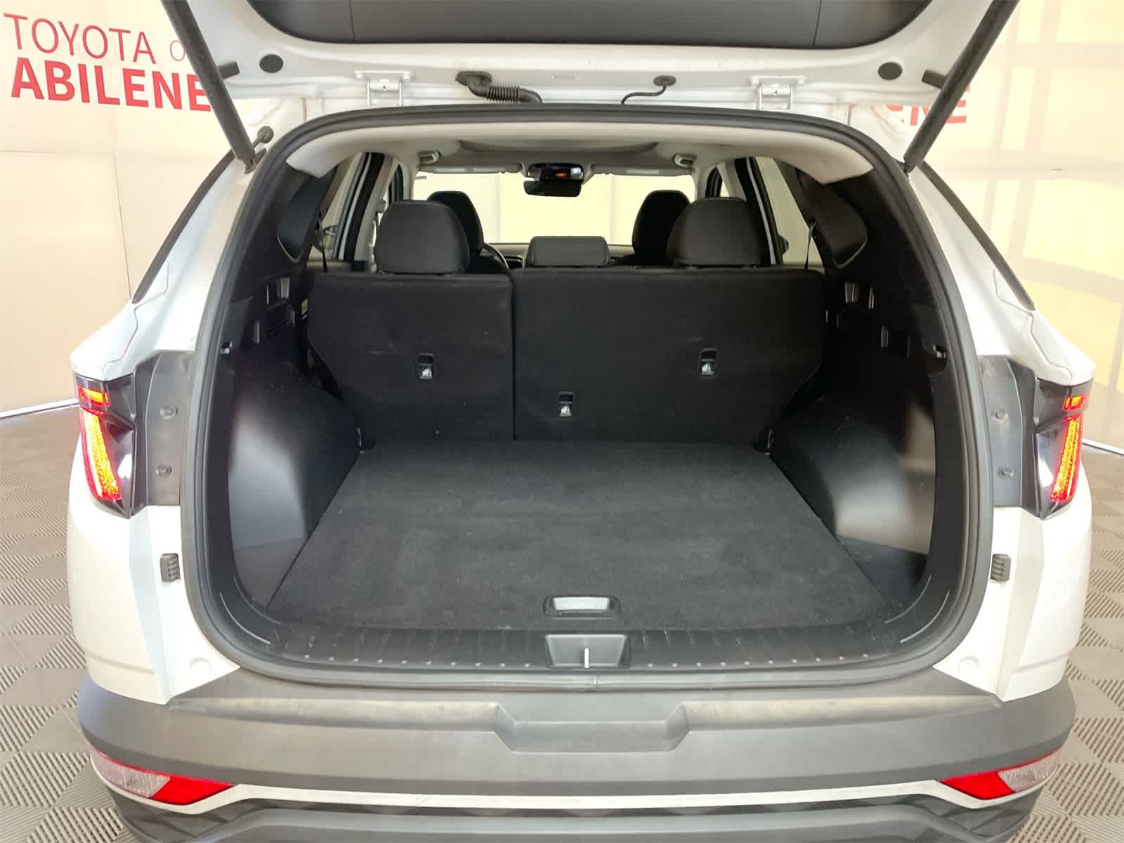 Thumbnail: 2022 Hyundai Tucson - 5