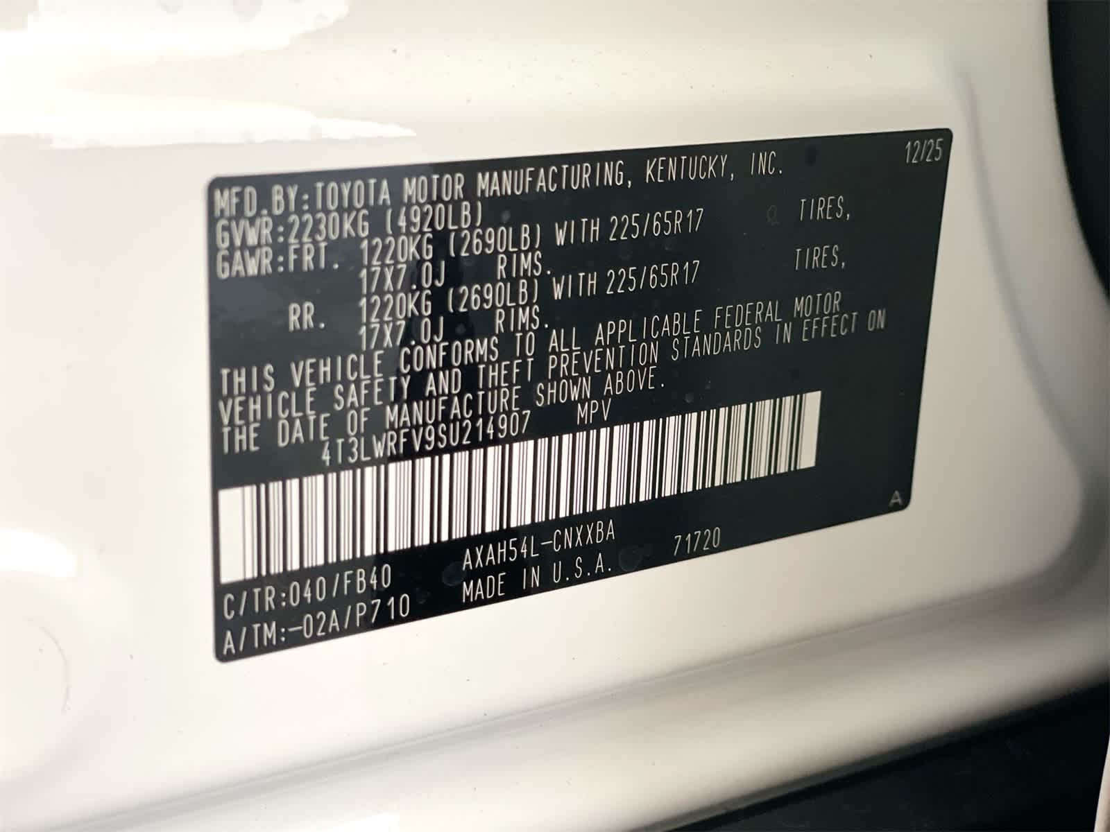 Thumbnail: 2025 Toyota RAV4 - 27