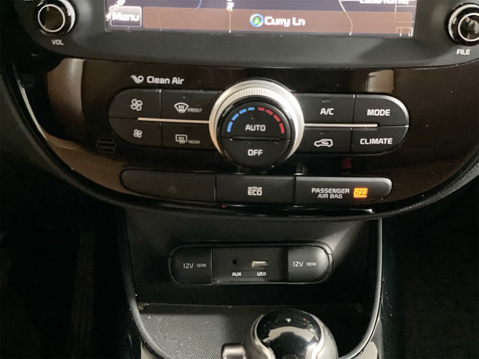 Thumbnail: 2015 Kia Soul - 22