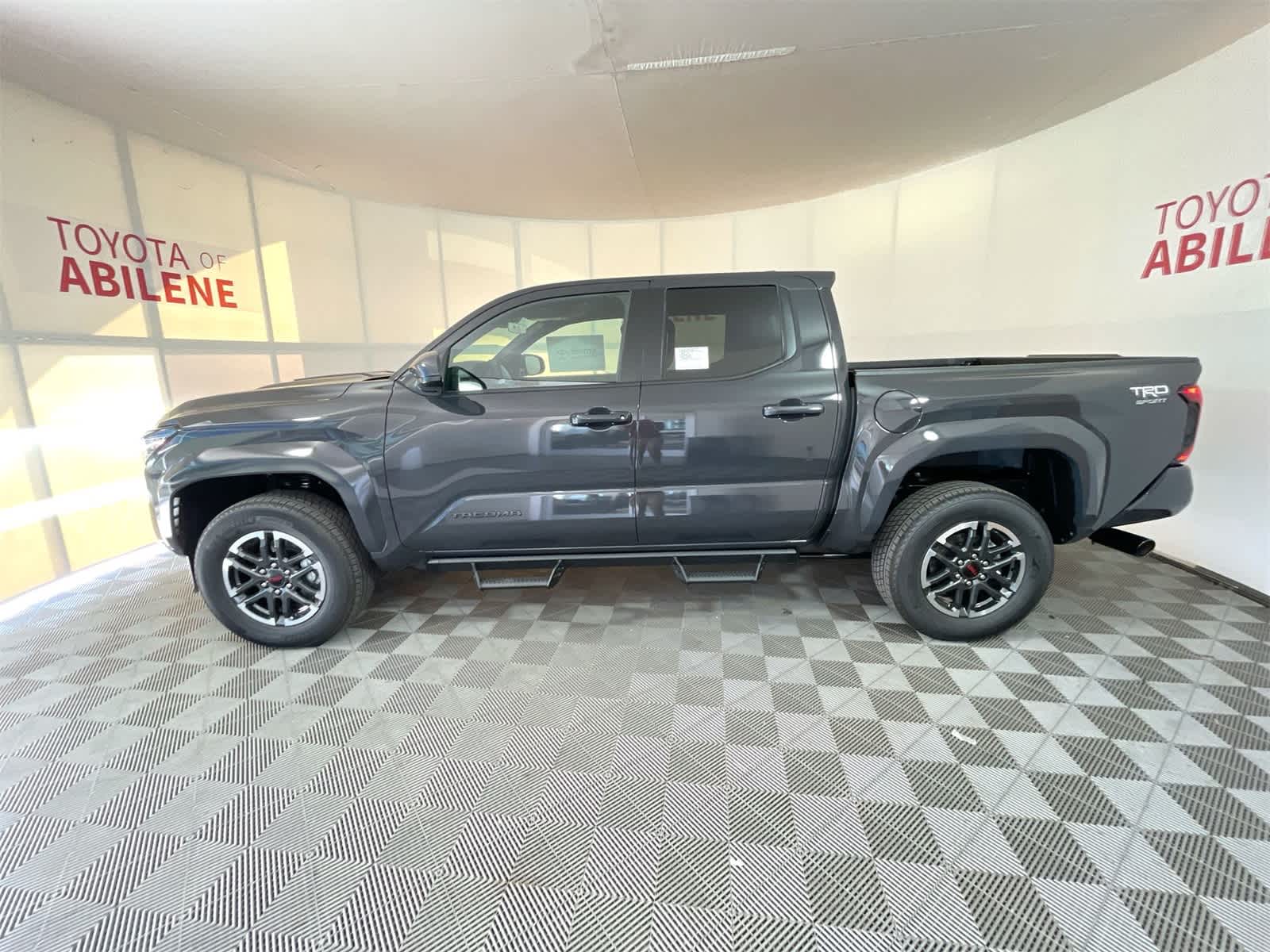 Thumbnail: 2025 Toyota Tacoma - 2