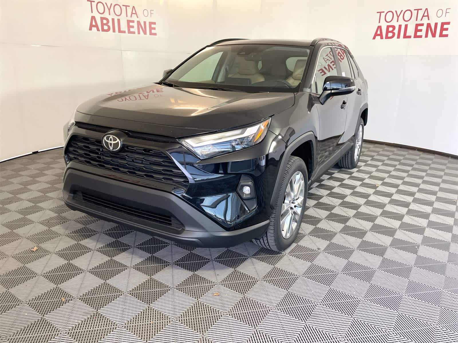 Thumbnail: 2025 Toyota RAV4 - 1