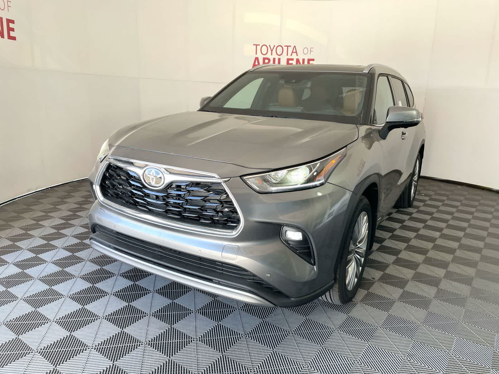 Thumbnail: 2026 Toyota Highlander - 1