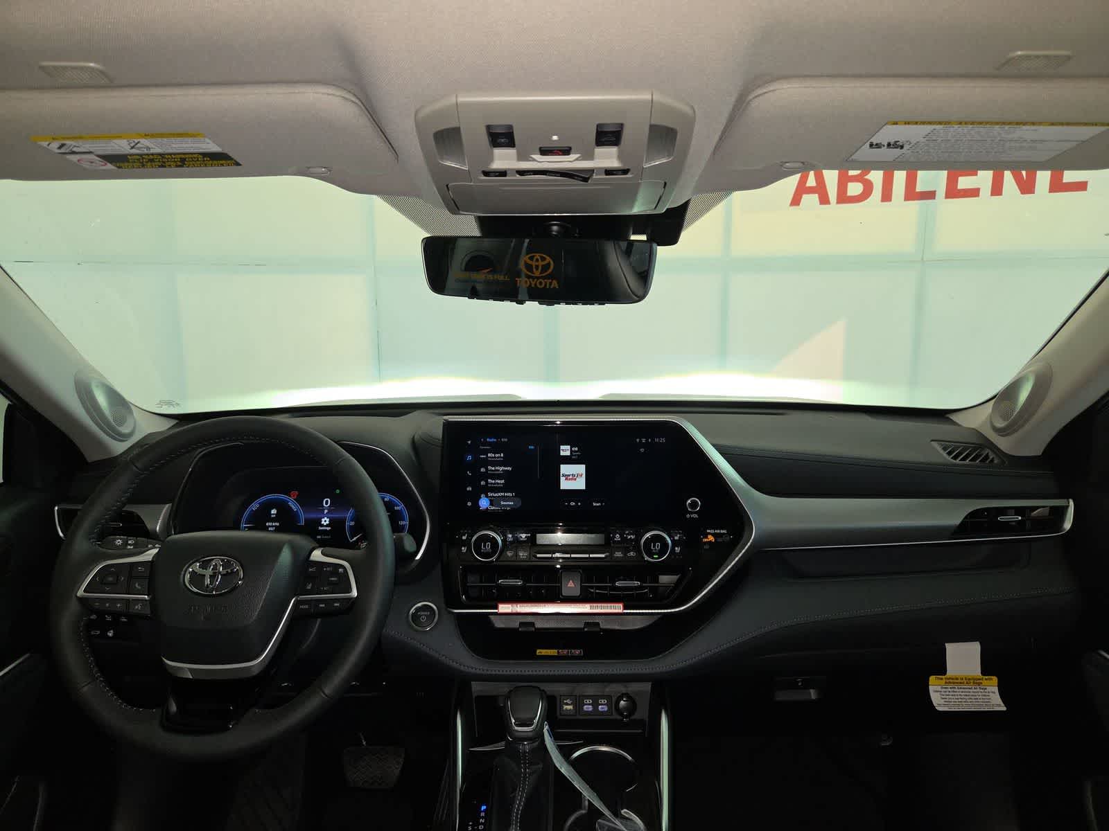 Thumbnail: 2026 Toyota Highlander - 18
