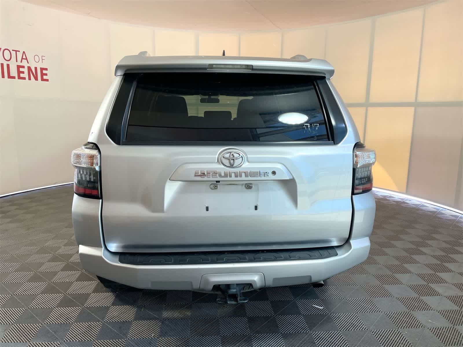 Thumbnail: 2016 Toyota 4Runner - 4