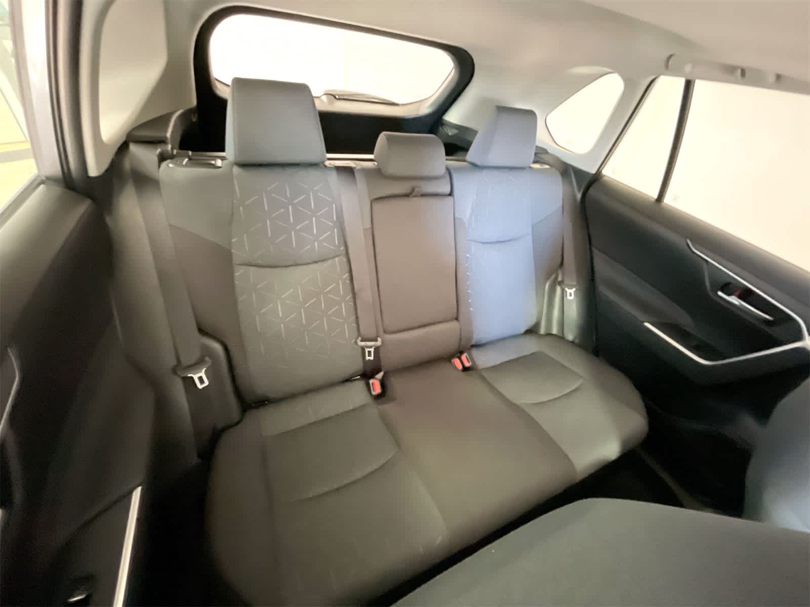 Thumbnail: 2025 Toyota RAV4 - 15