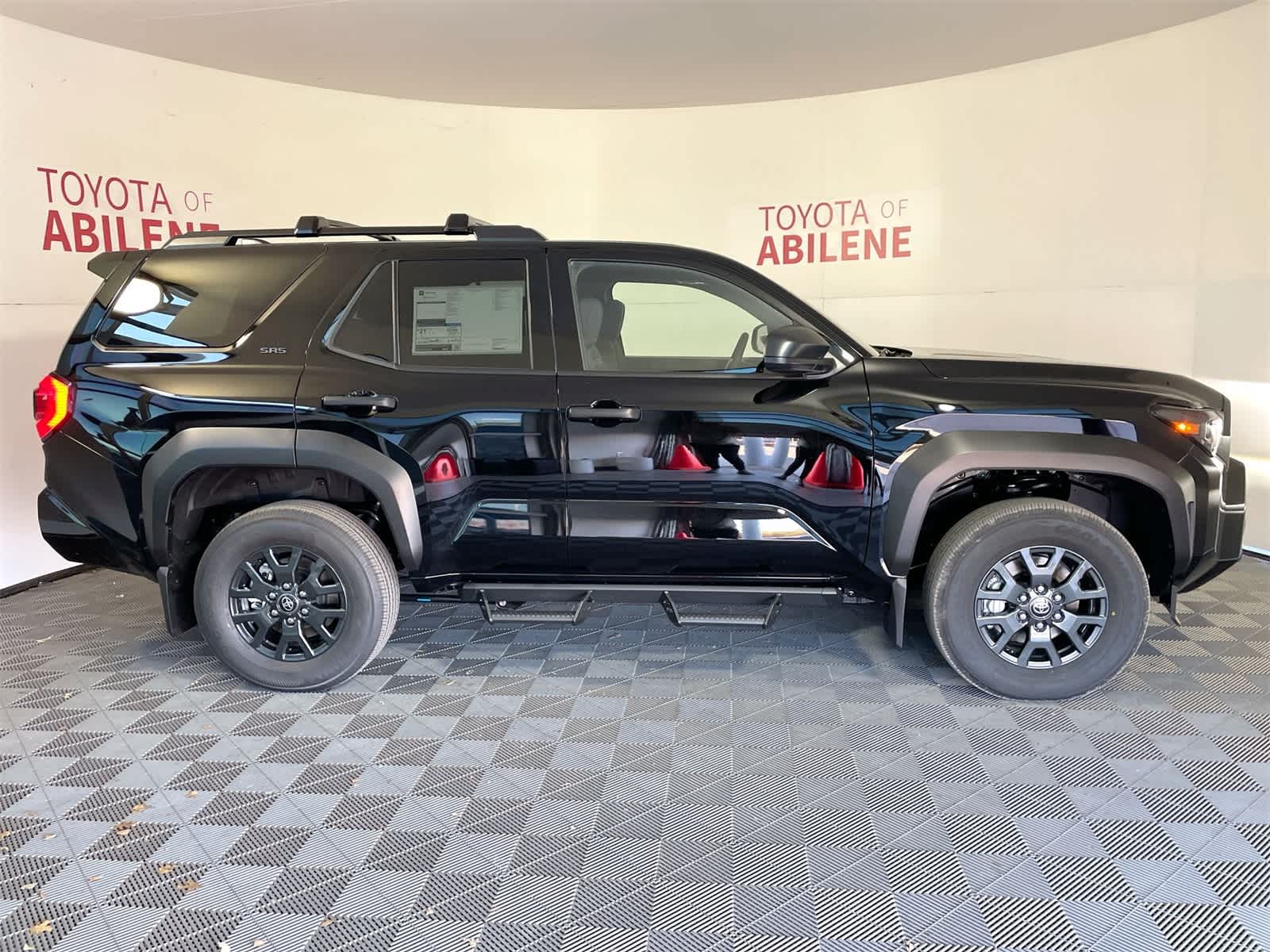 Thumbnail: 2025 Toyota 4Runner - 8