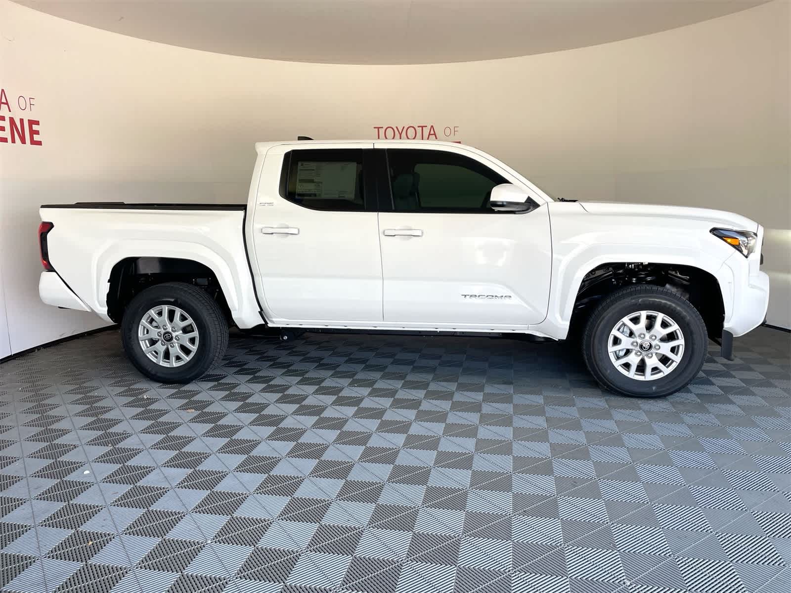 Thumbnail: 2025 Toyota Tacoma - 8