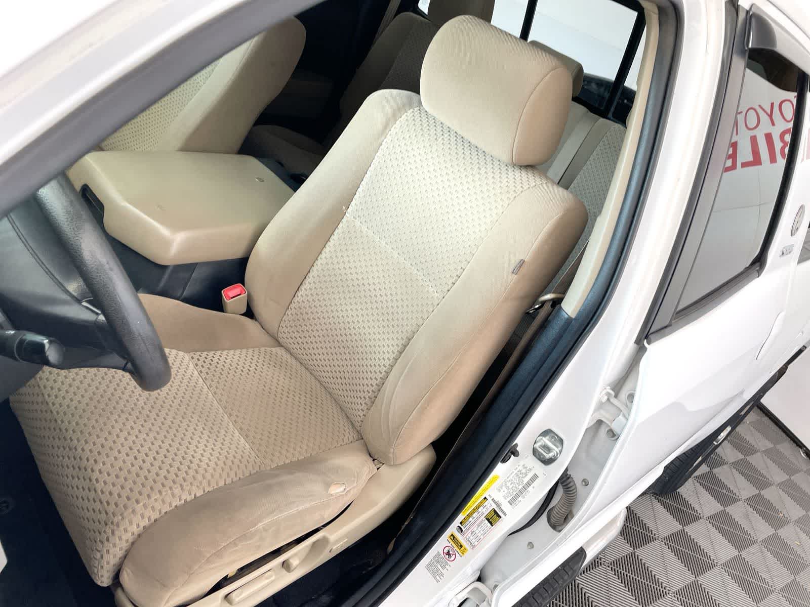 Thumbnail: 2013 Toyota Tundra - 10