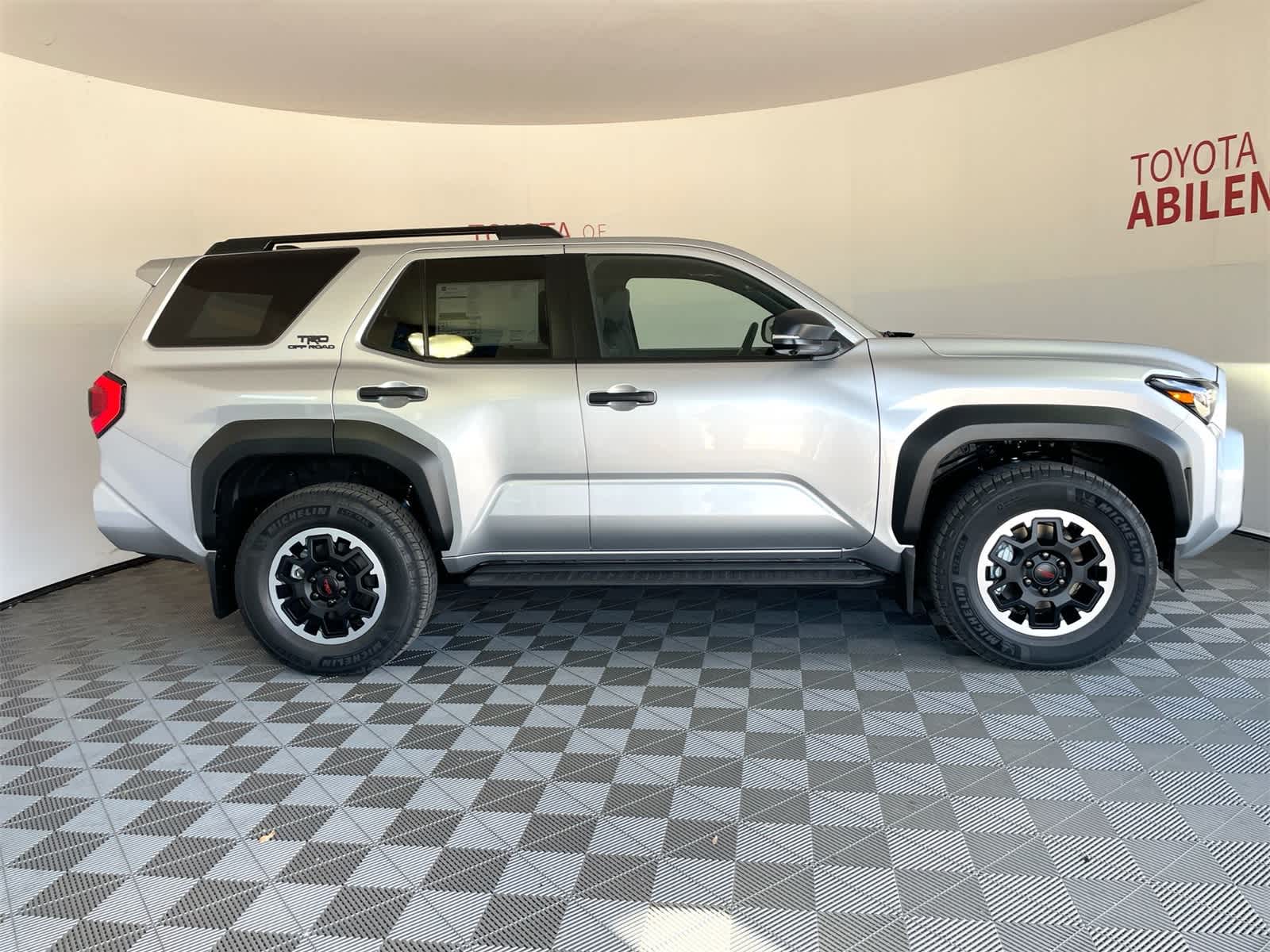 Thumbnail: 2025 Toyota 4Runner - 8