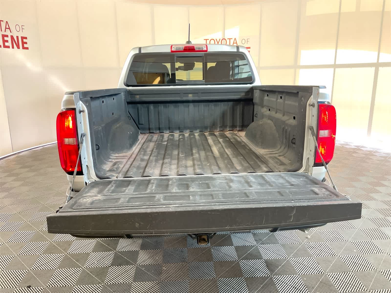 Thumbnail: 2019 Chevrolet Colorado - 5