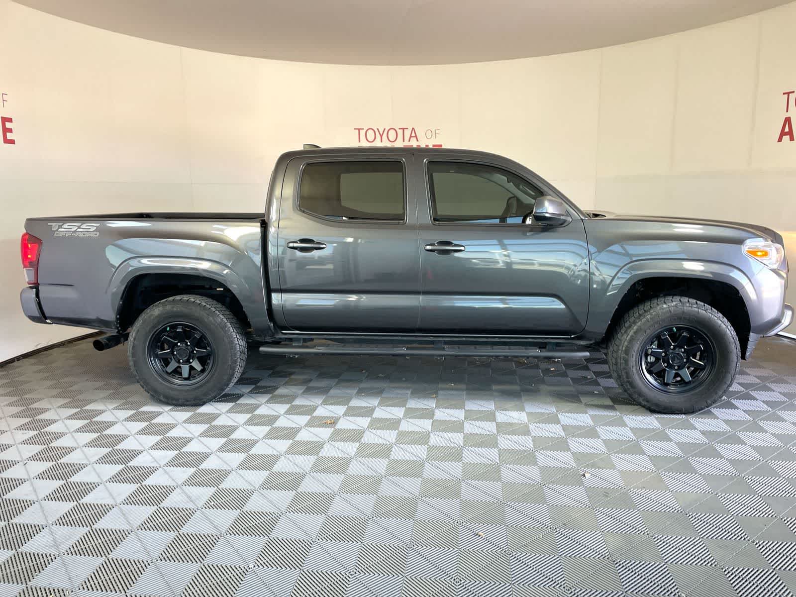 Thumbnail: 2023 Toyota Tacoma - 6