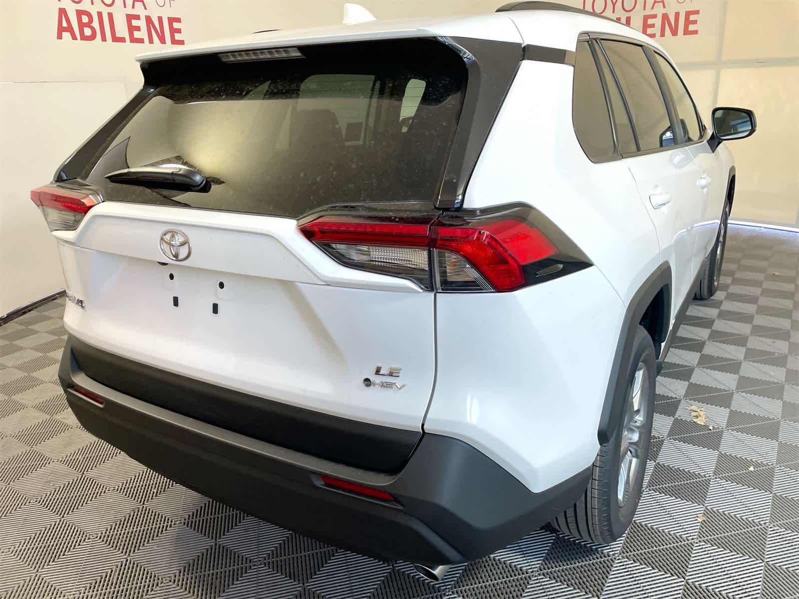 Thumbnail: 2025 Toyota RAV4 - 7