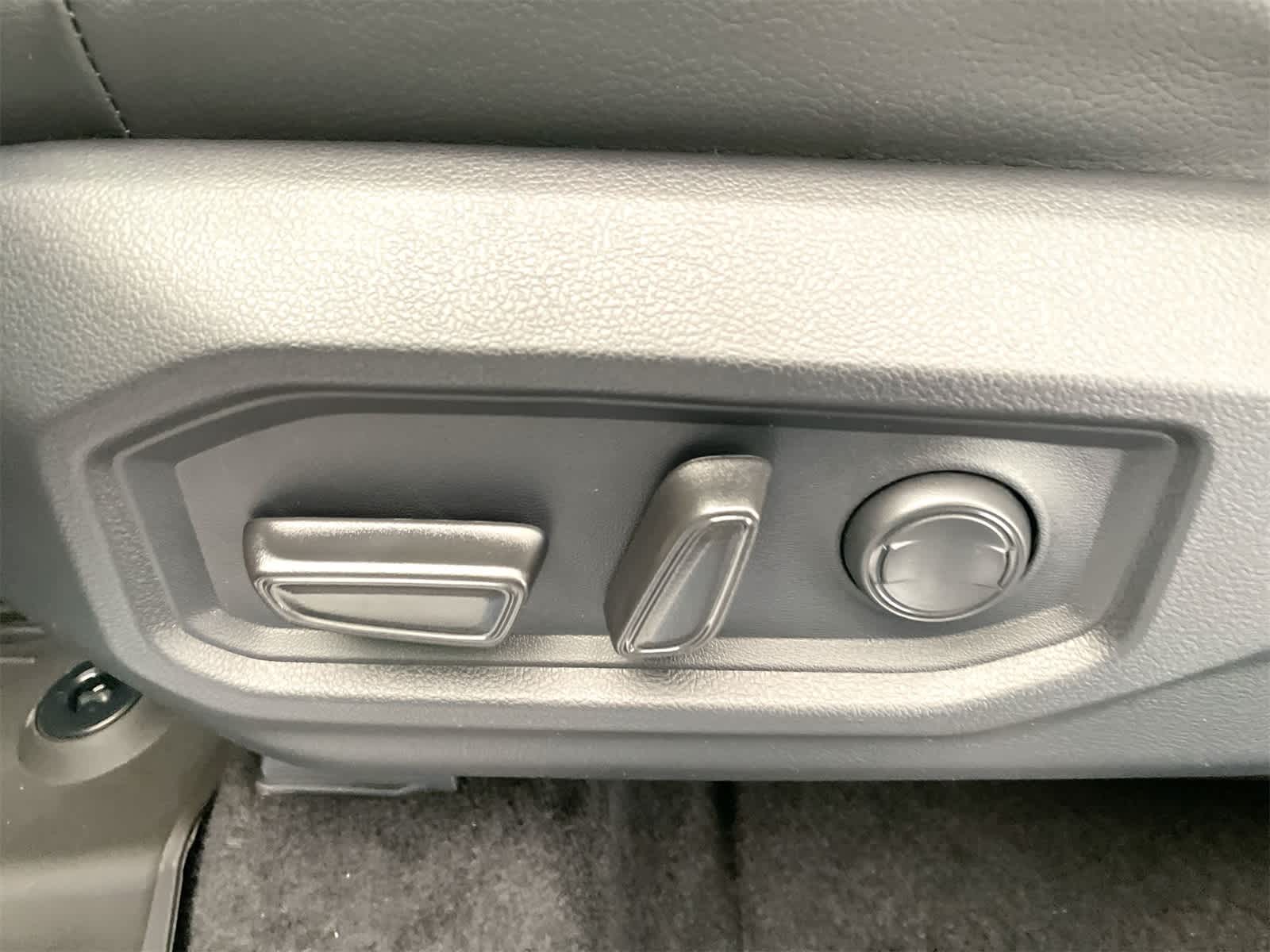 Thumbnail: 2026 Toyota Tundra - 10