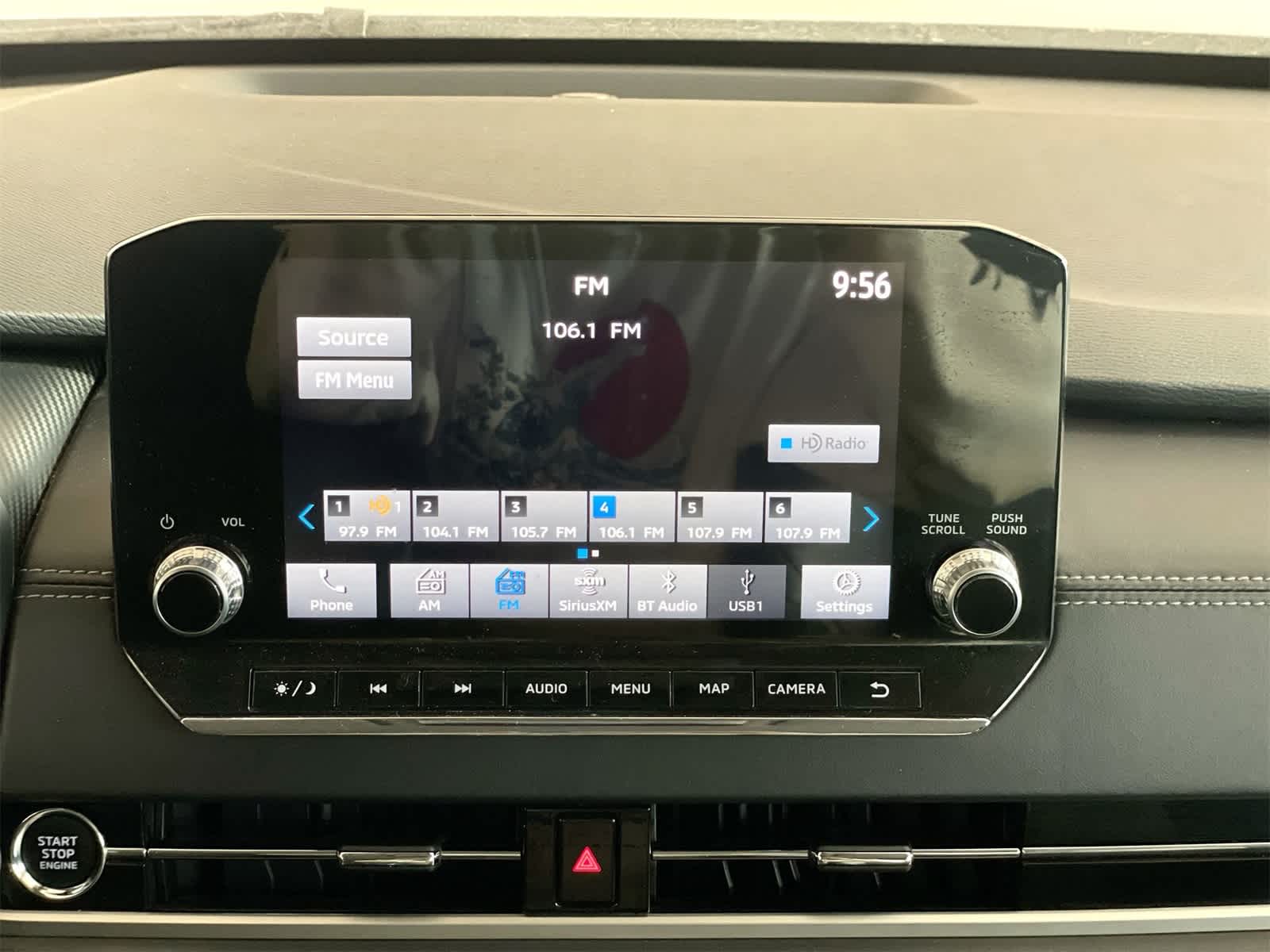 Thumbnail: 2024 Mitsubishi Outlander - 21