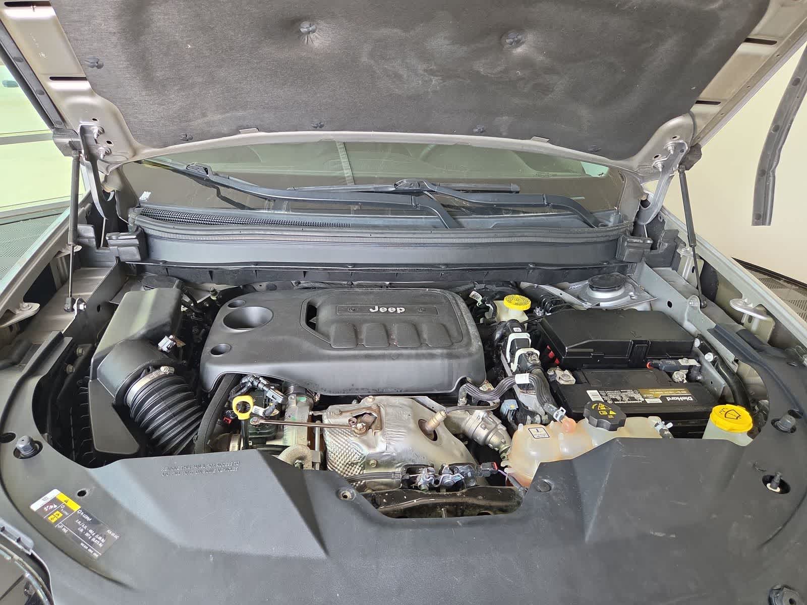 Thumbnail: 2019 Jeep Cherokee - 25