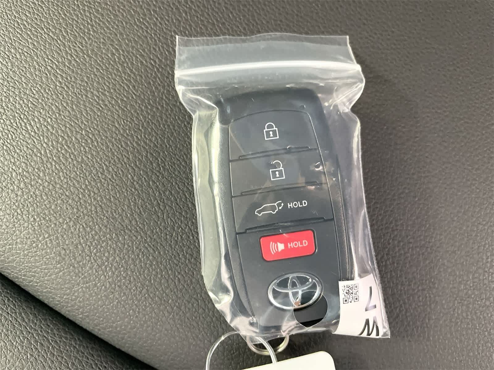 Thumbnail: 2026 Toyota Corolla Cross - 28