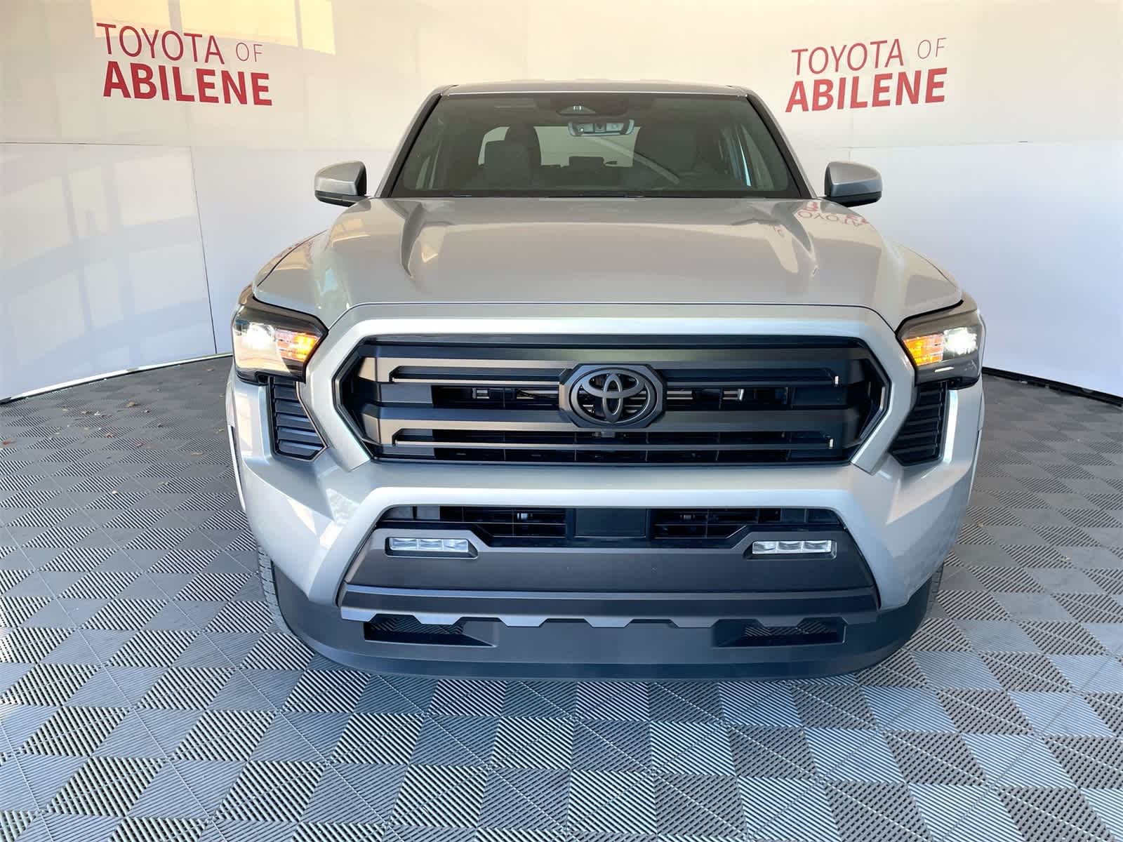 Thumbnail: 2025 Toyota Tacoma - 9