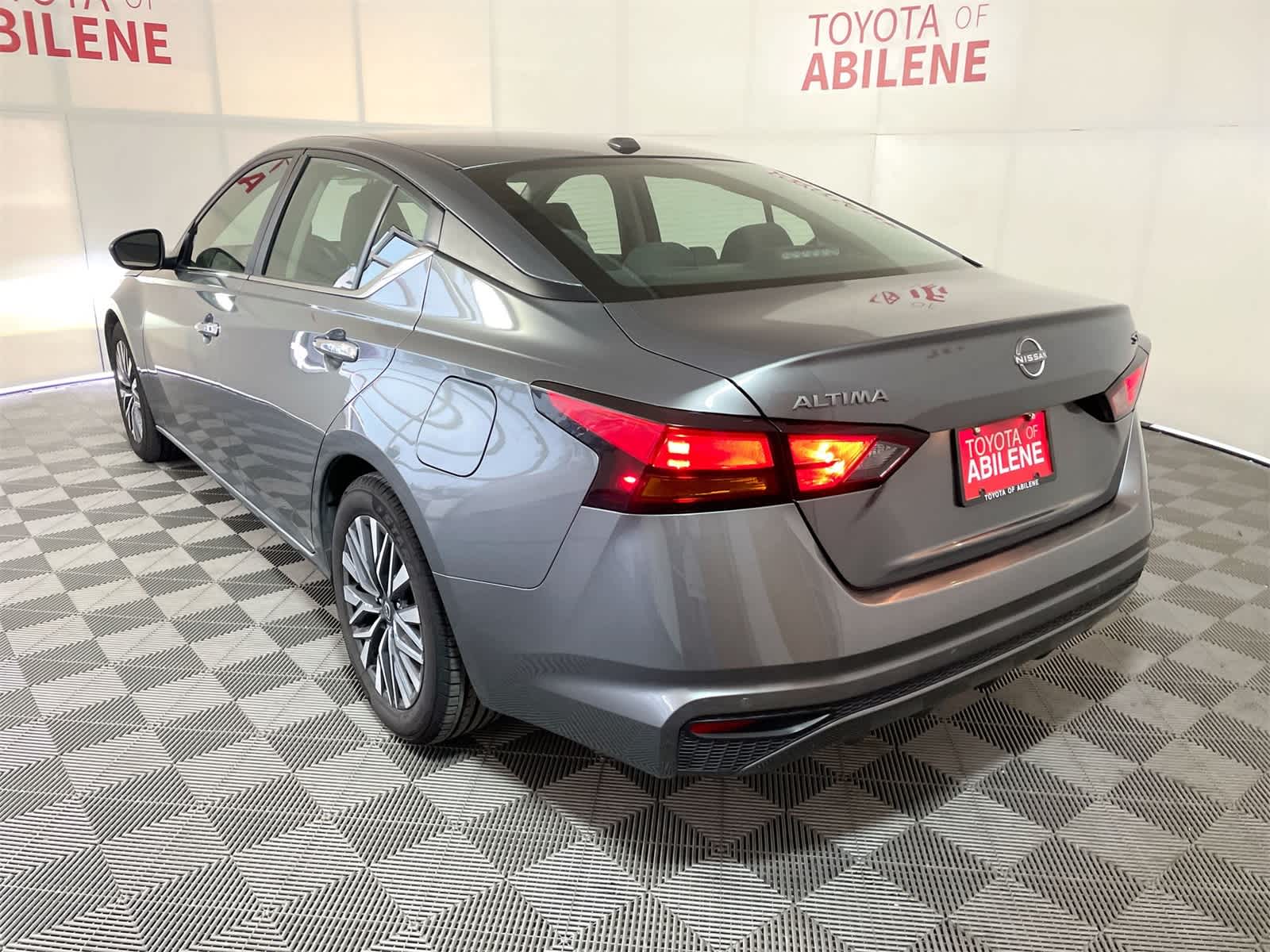 Thumbnail: 2024 Nissan Altima - 2