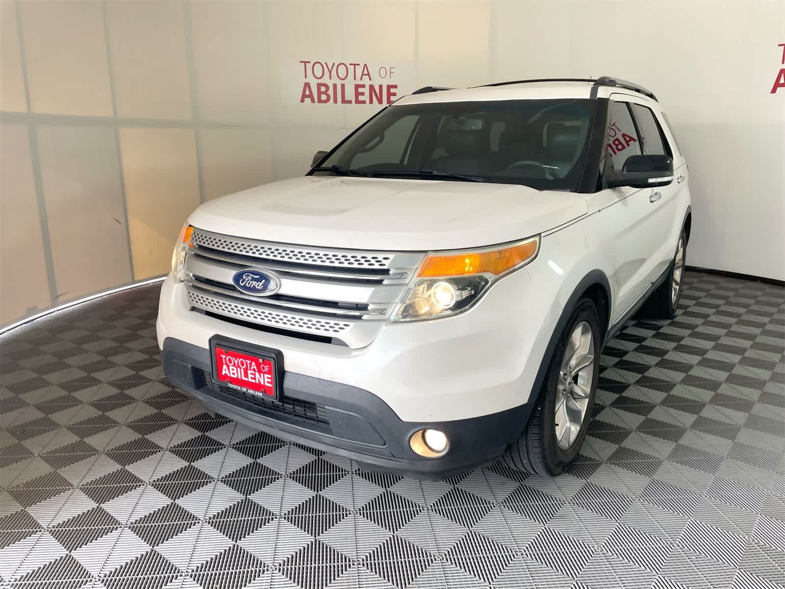Thumbnail: 2015 Ford Explorer - 1