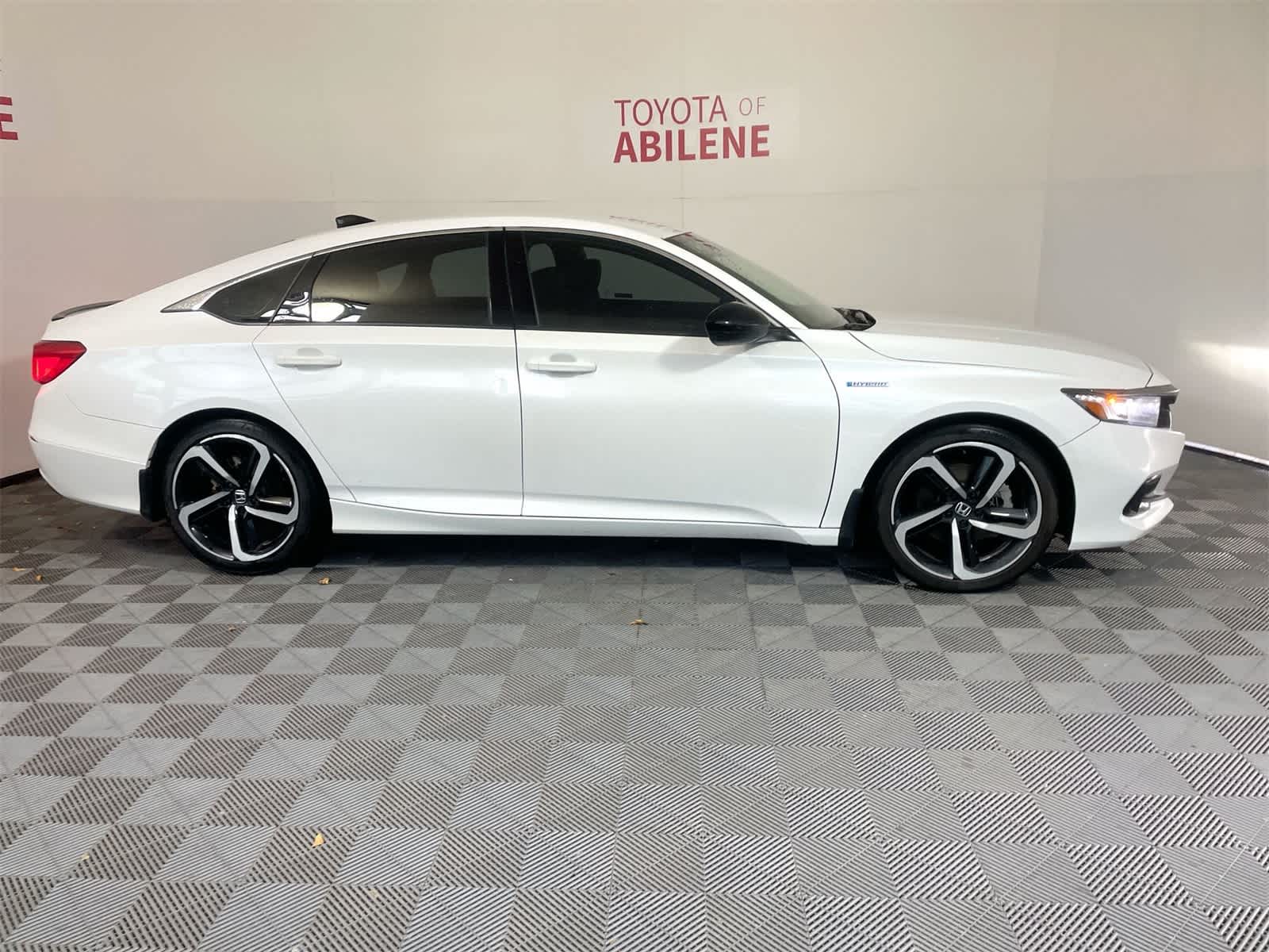 Thumbnail: 2022 Honda Accord - 8