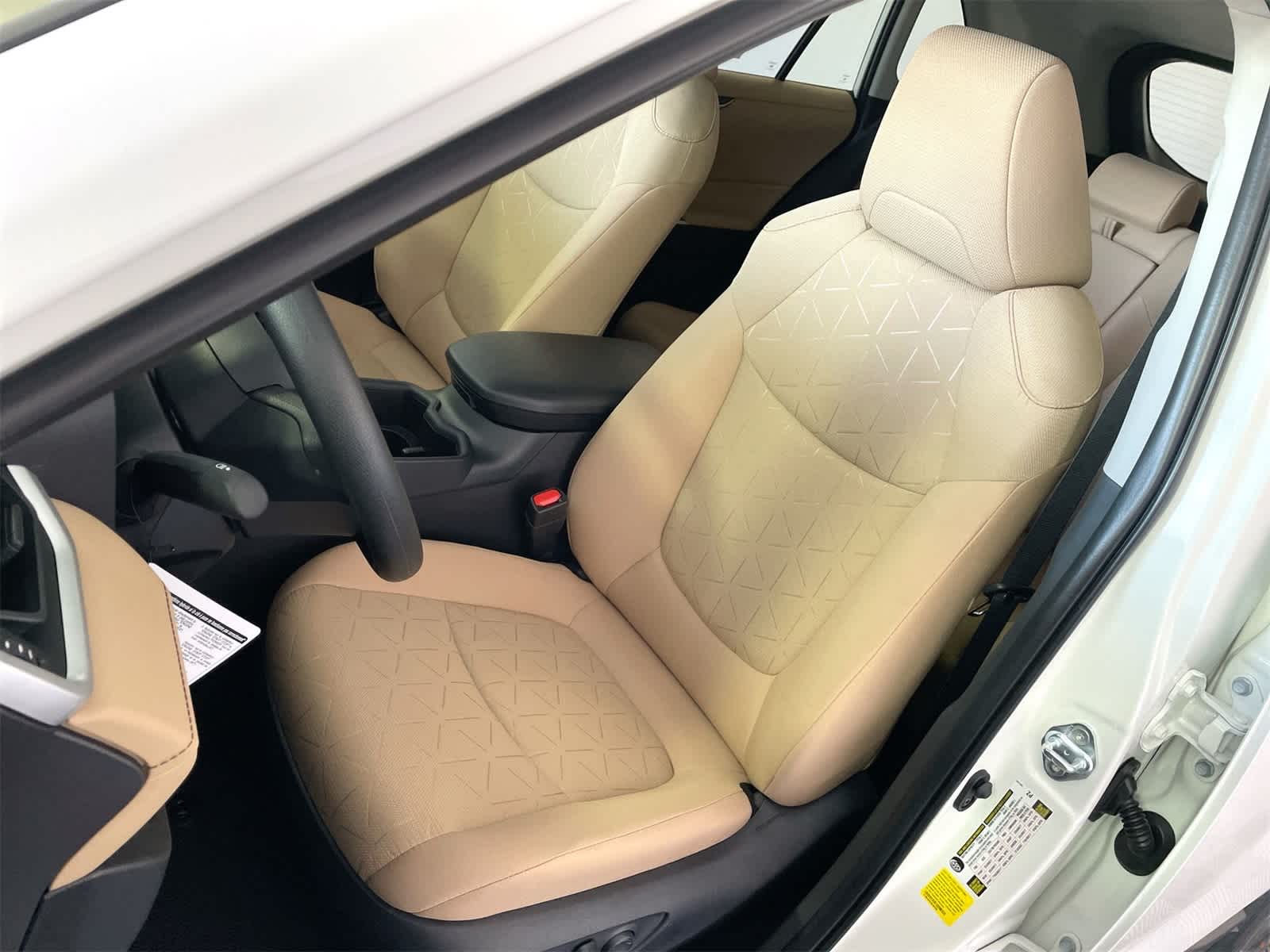 Thumbnail: 2025 Toyota RAV4 - 10