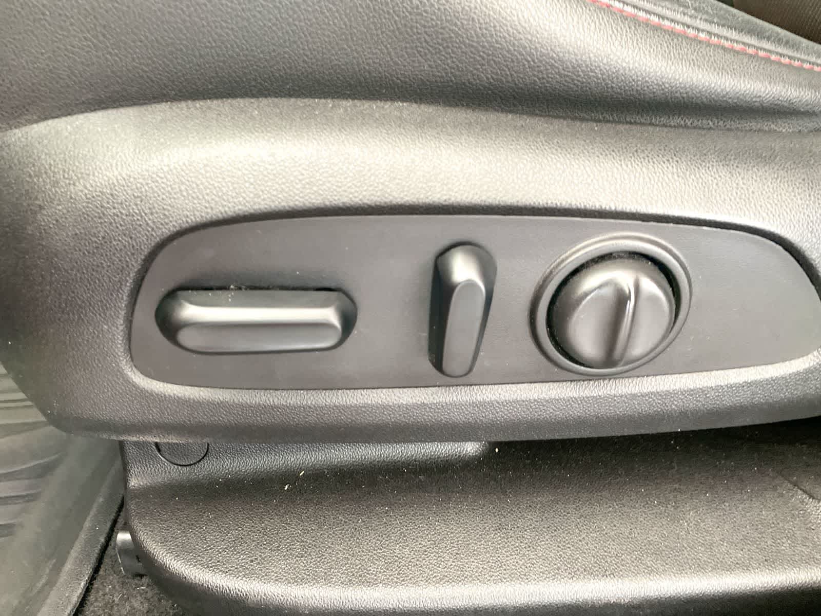 Thumbnail: 2019 Chevrolet Blazer - 11