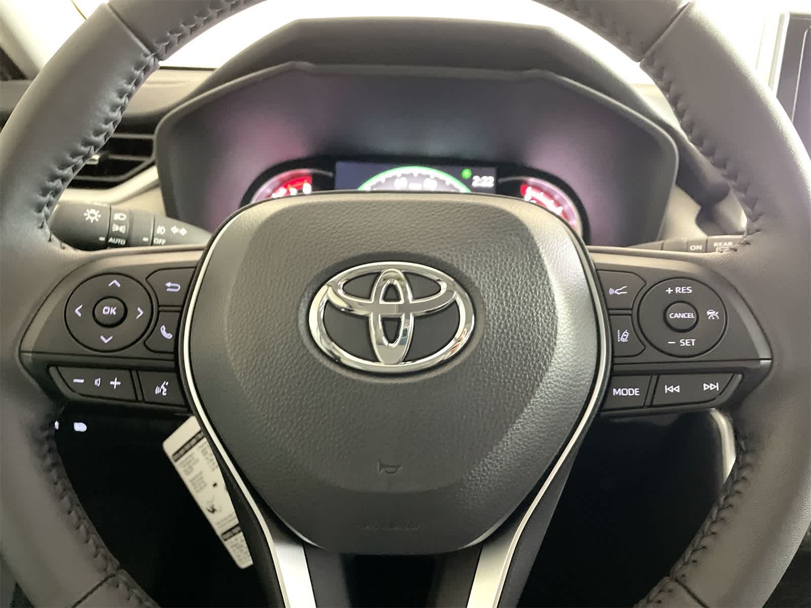 Thumbnail: 2025 Toyota RAV4 - 18