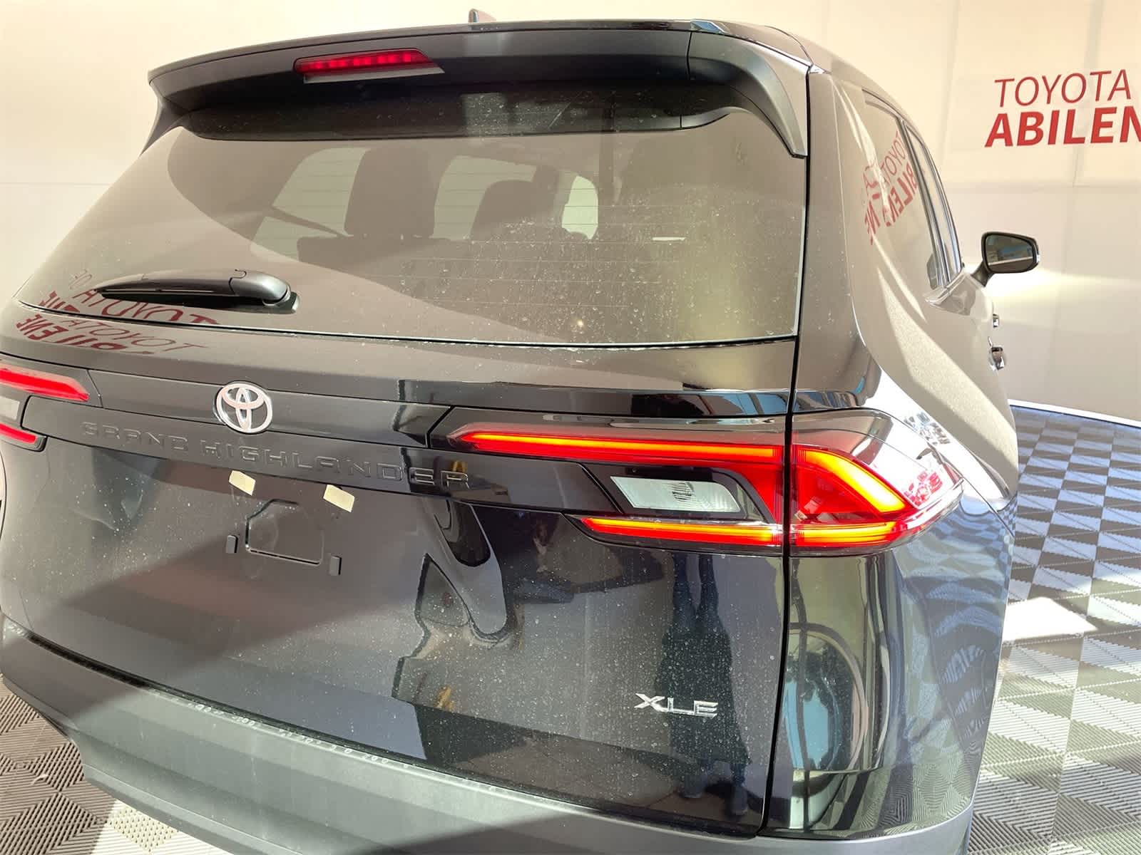 Thumbnail: 2026 Toyota Grand Highlander - 7