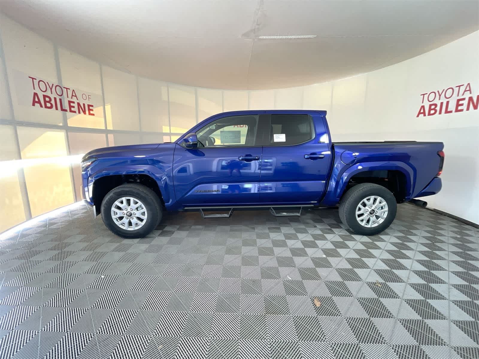 Thumbnail: 2025 Toyota Tacoma - 2