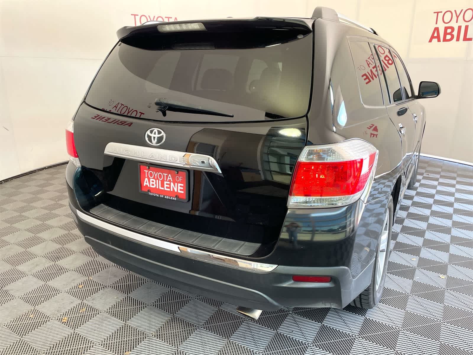 Thumbnail: 2011 Toyota Highlander - 7