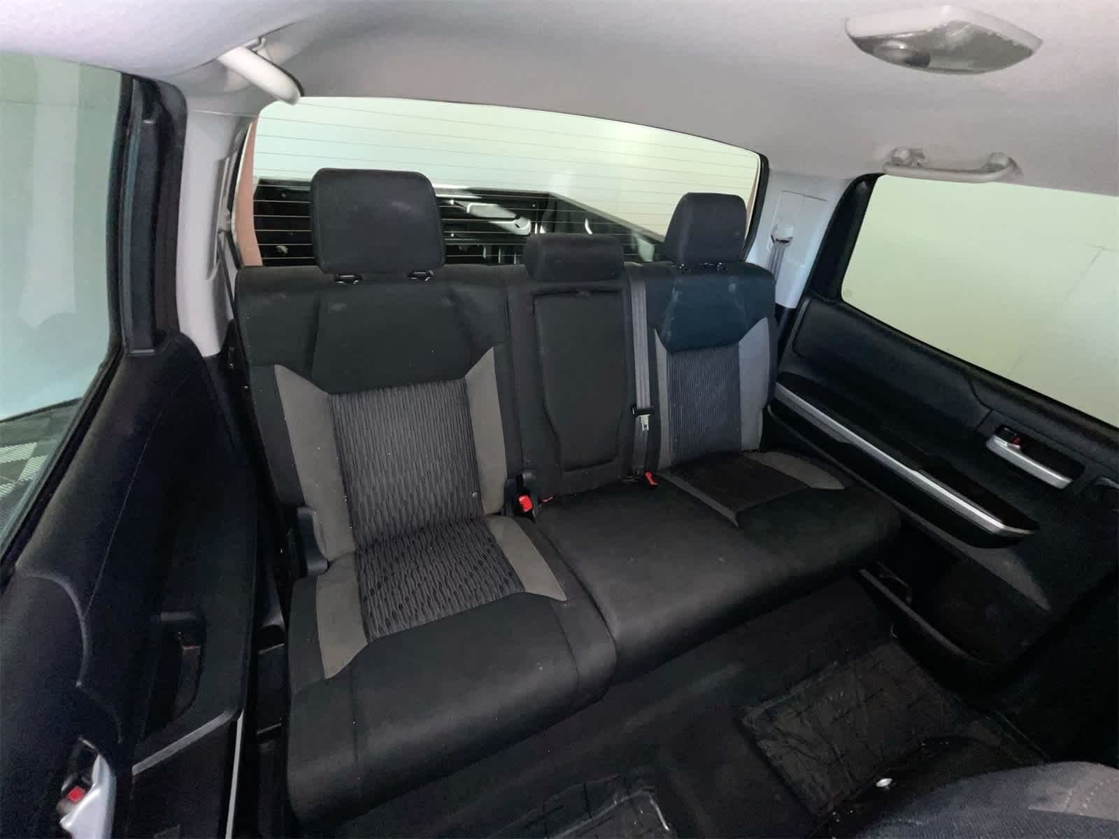 Thumbnail: 2015 Toyota Tundra - 14