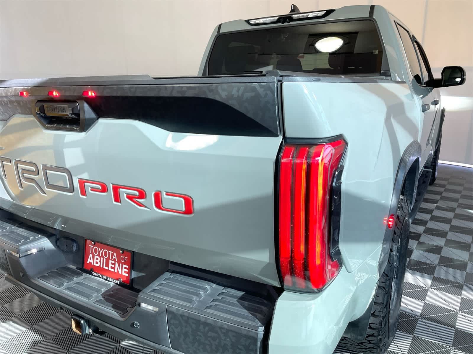 Thumbnail: 2022 Toyota Tundra - 5