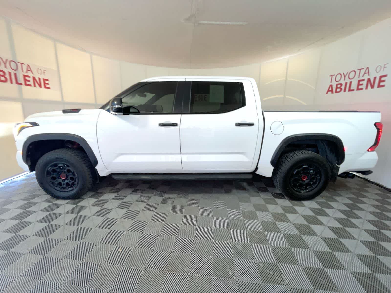 Thumbnail: 2025 Toyota Tundra - 2