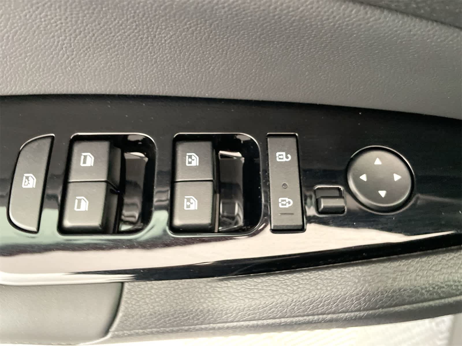 Thumbnail: 2025 Kia Sportage - 10