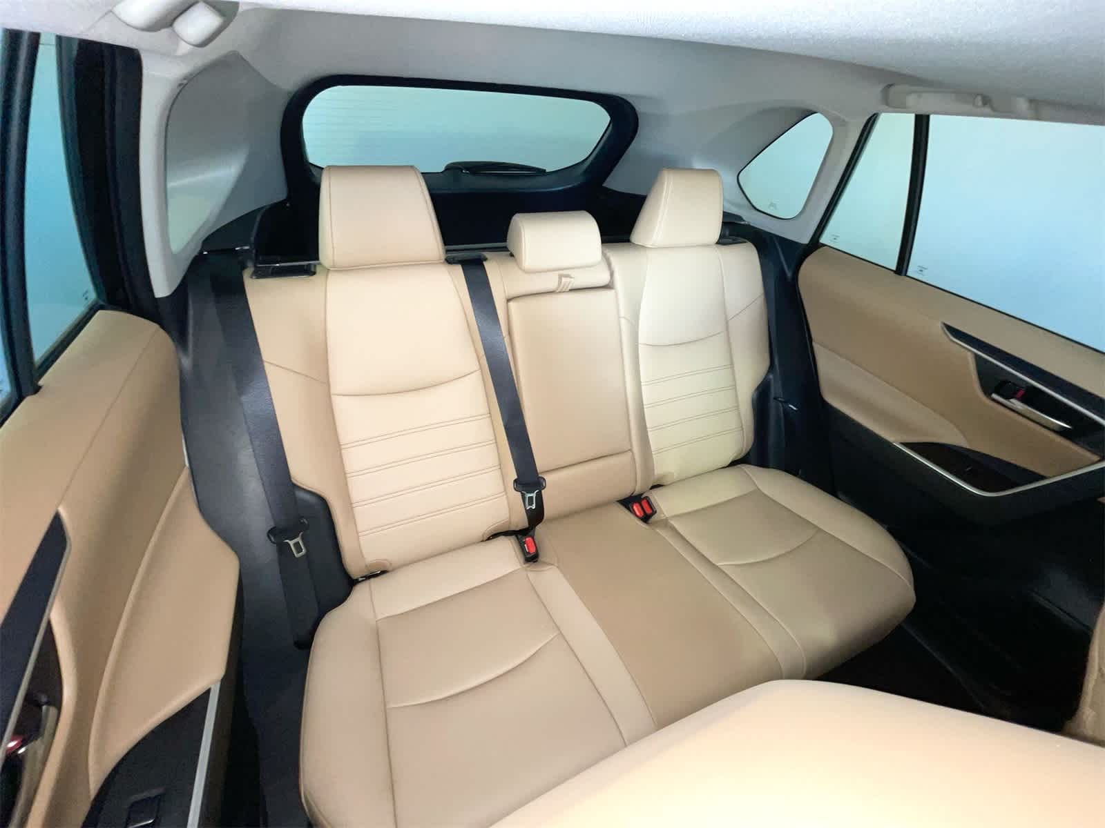 Thumbnail: 2025 Toyota RAV4 - 14