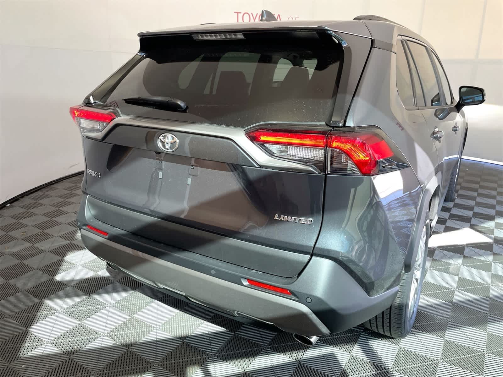 Thumbnail: 2025 Toyota RAV4 - 7