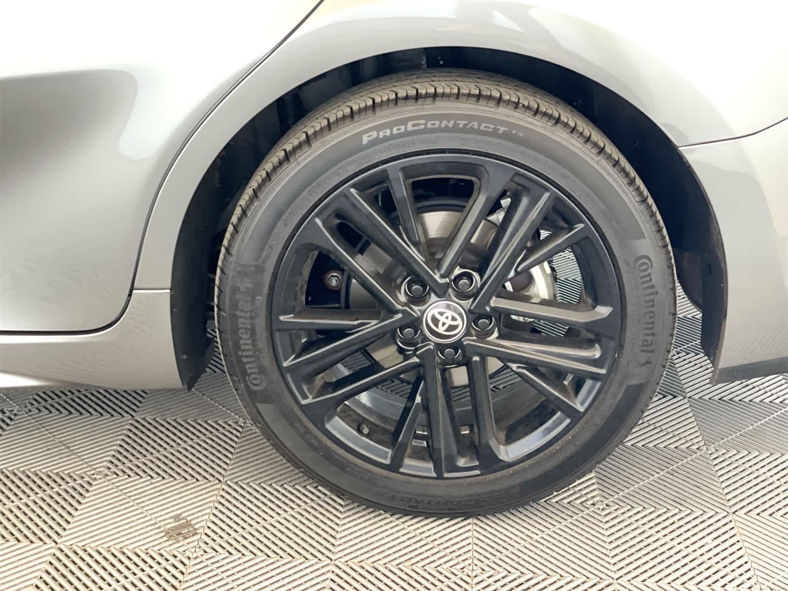 Thumbnail: 2025 Toyota Camry - 25