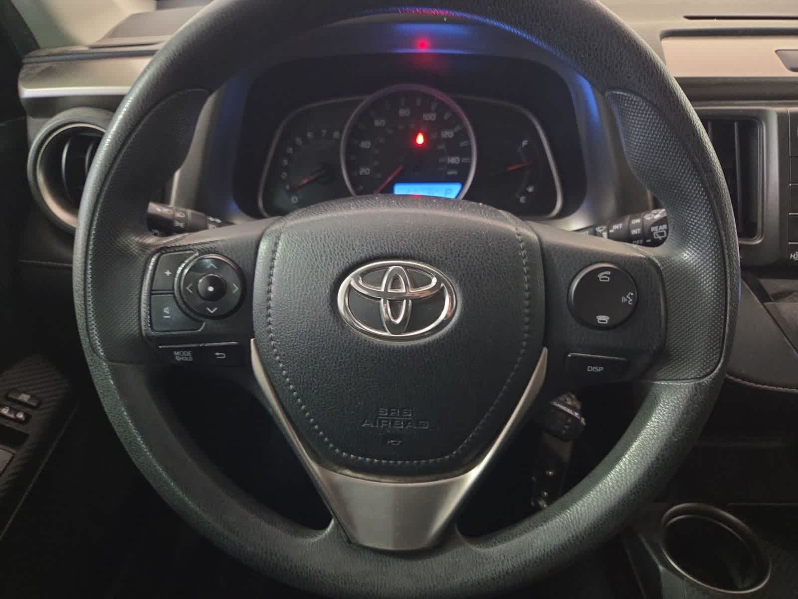 Thumbnail: 2015 Toyota RAV4 - 17